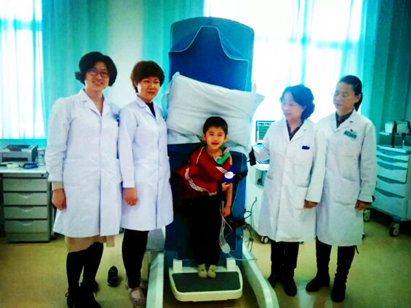 1520841459308000347.jpg 合影 (1).jpg