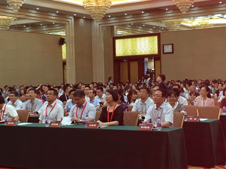 内蒙古人口老龄化_中国人口老龄化 2000 2010(3)