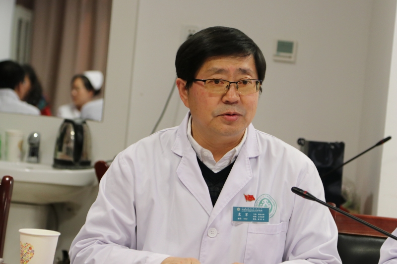 袁军副院长以普通党员身份参加神经内科党支部组织生活会